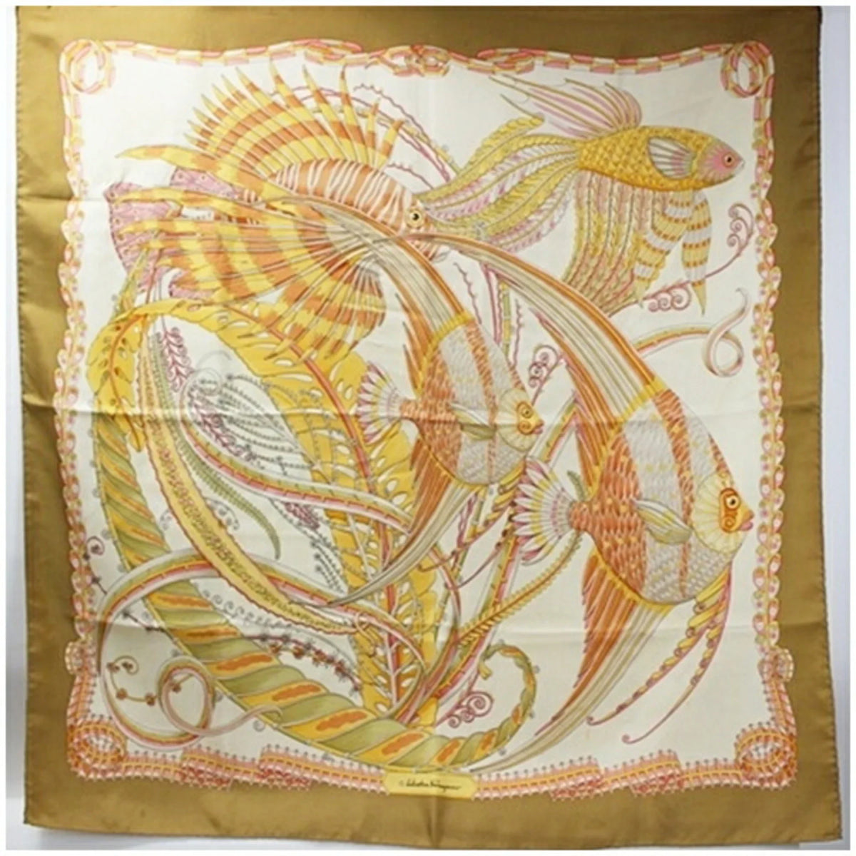 (Good) Scarf FERRAGAMO Salvatore Ferragamo Pattern Muffler Beige Women's Pre-Owned Fish Silk SALVATORE