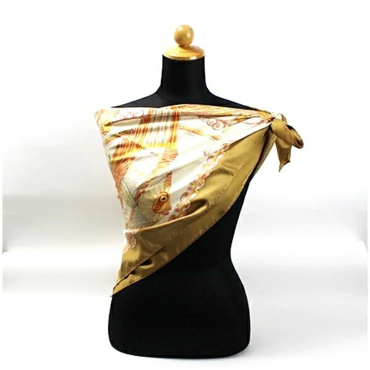 (Good) Scarf FERRAGAMO Salvatore Ferragamo Pattern Muffler Beige Women's Pre-Owned Fish Silk SALVATORE