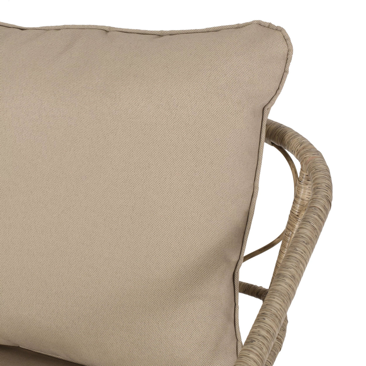 with Montserrat Brown Outdoor Wicker Seater 4 Cushions, Light and Set Beige Chat