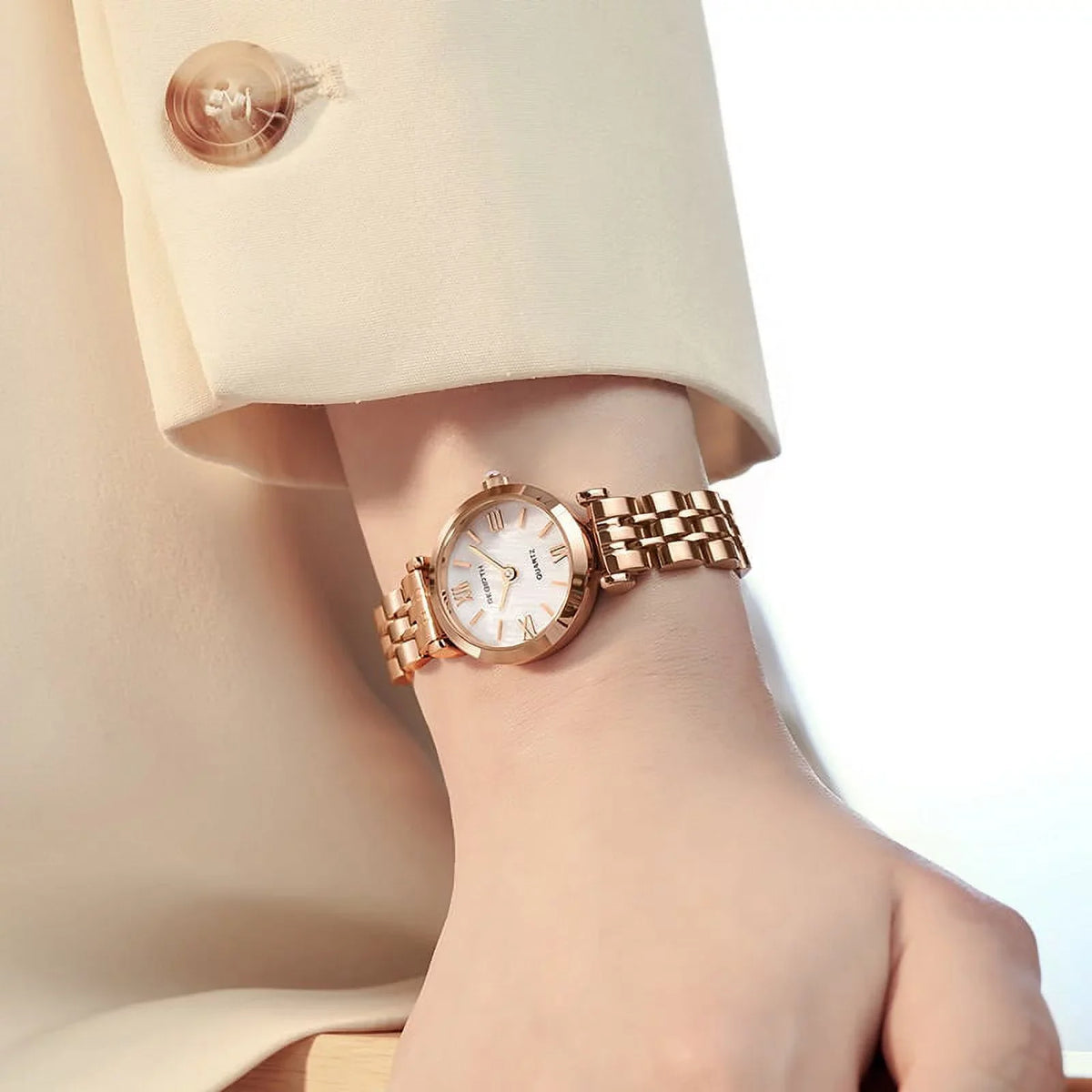Watches Stylish Watch Gold Steel Female Ladies 2022 Watch reloj Creative for Wrist Desgin Women Quartz Fashion Rose Stainless