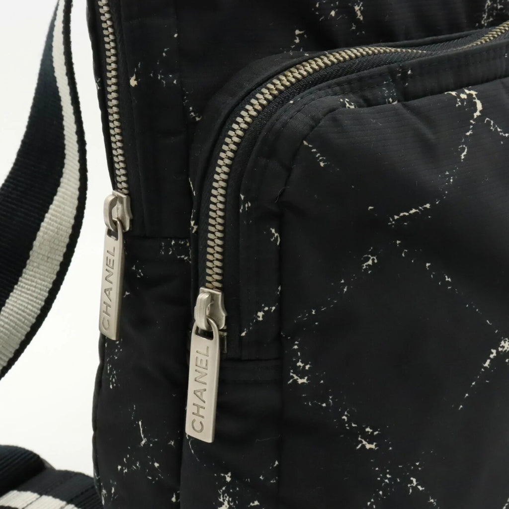 Rucksack Travel Line Jacquard Old CHANEL Nylon Chanel Backpack Black (Good) Pre-Owned Daypack