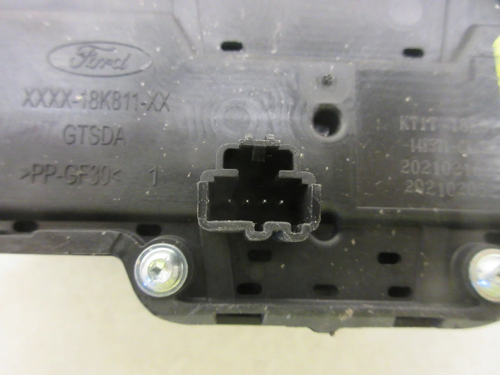 20 Control Transit Pre-Owned 19 6.5" Connect Audio 21 LKQ Ford Radio (Good) OEM Panel Screen