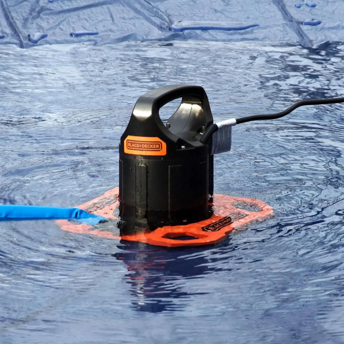 Submersible 1500 GPH Black+Decker Pump Hose with Pool Automatic Discharge Cover